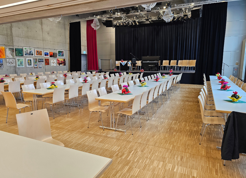 Saal beim Aufbau