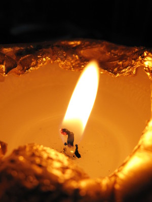 Kerze brennt